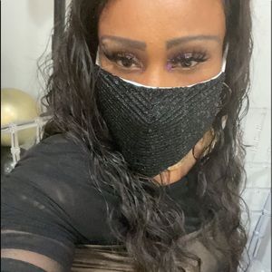 Meet your Posher, Yvette